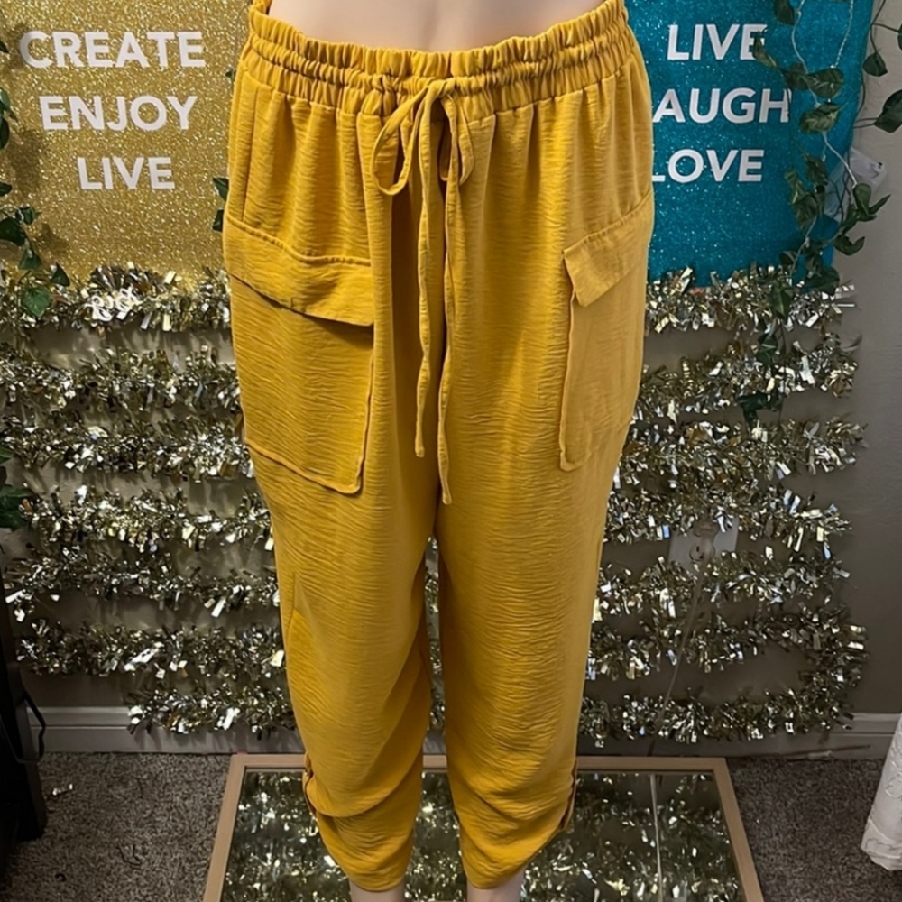 NYCC Pull On Adjustable Waist Button Detail Cargo Ankle Pants, XL, Yellow - Picture 11 of 14